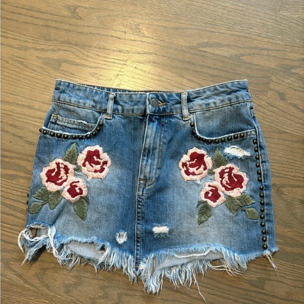 Free People Wild Rose Denim Skirt Embroidered Studs Jean Skirt Womens Size 24